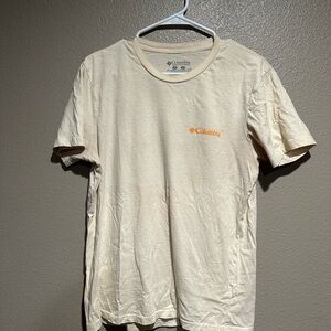 Columbia Cream Short Sleeve Tee Casual Comfort